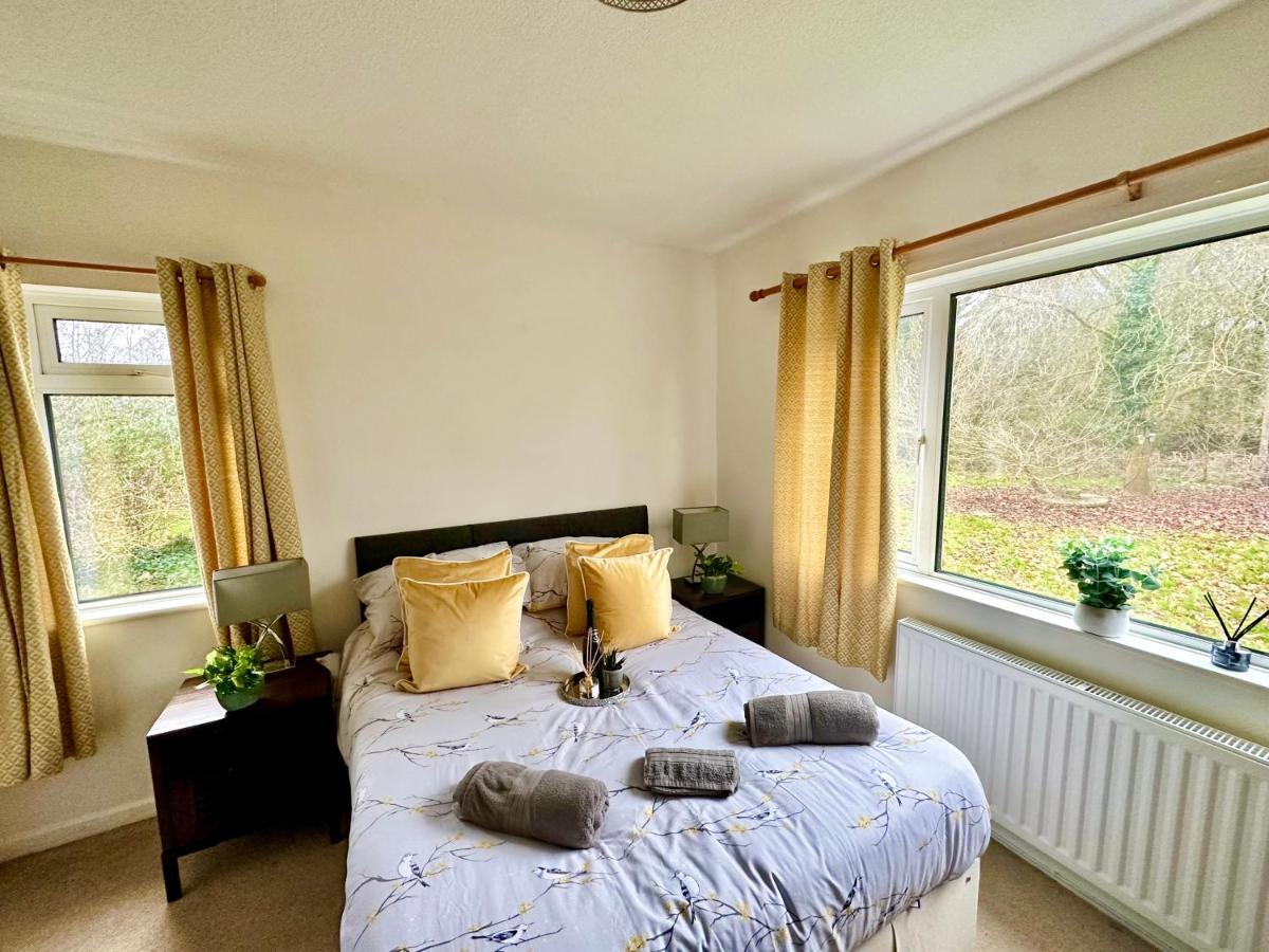 Three Bedroom Rural, Relaxing And Peaceful,Dogs Welcome! With Cymru Holidays Abergavenny Exterior photo