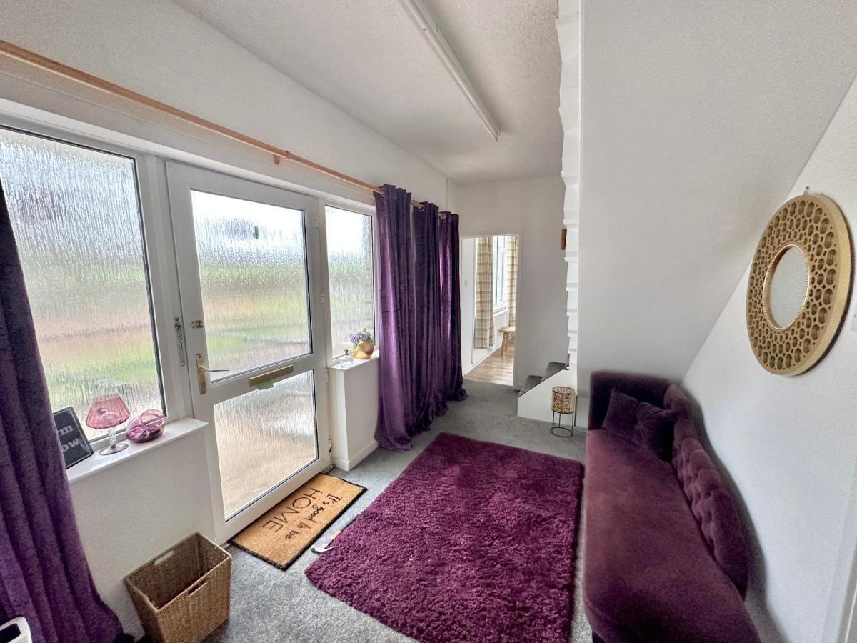 Three Bedroom Rural, Relaxing And Peaceful,Dogs Welcome! With Cymru Holidays Abergavenny Exterior photo